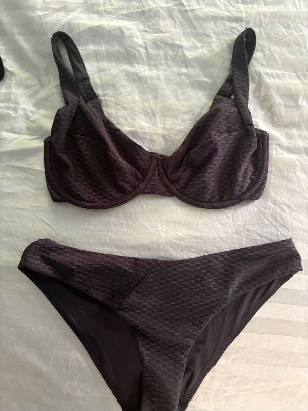 Vetchy Black Underwire Bikini Set - Picture 5 of 5